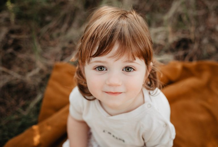 Sesión de fotos de família en la naturaleza